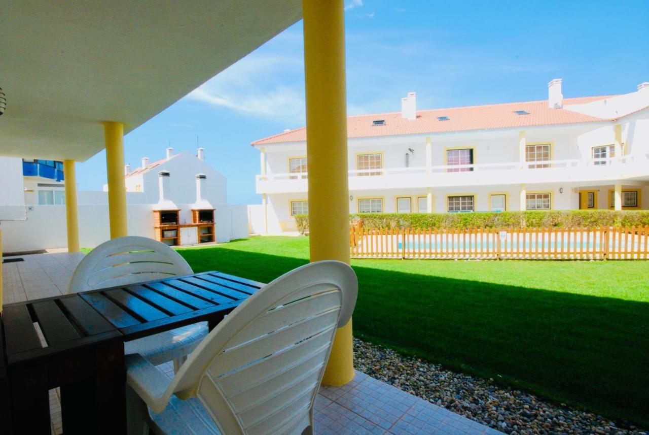 Catarina House - Baleal Beach, Balcony, Pool Феррел Екстер'єр фото
