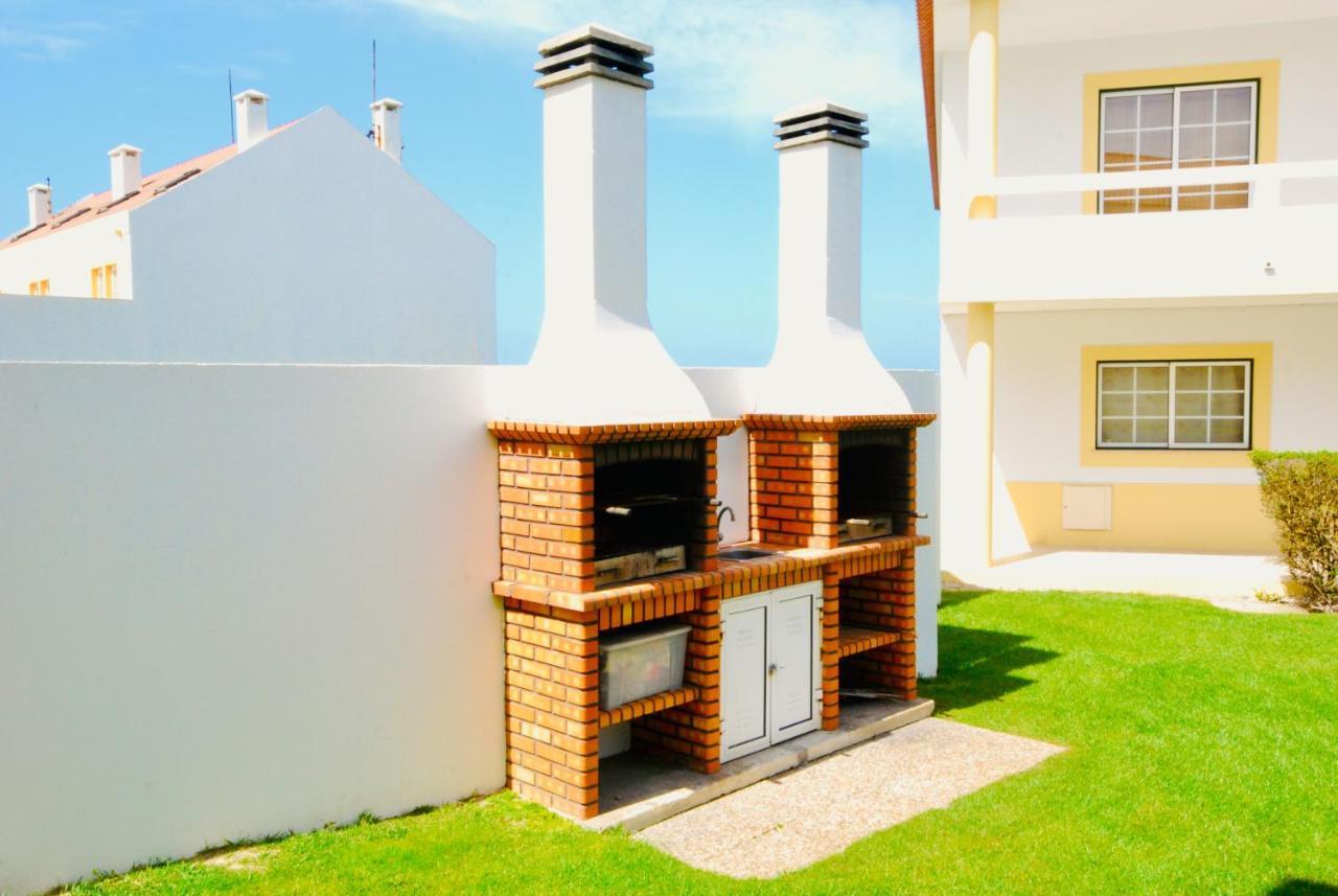 Catarina House - Baleal Beach, Balcony, Pool Феррел Екстер'єр фото