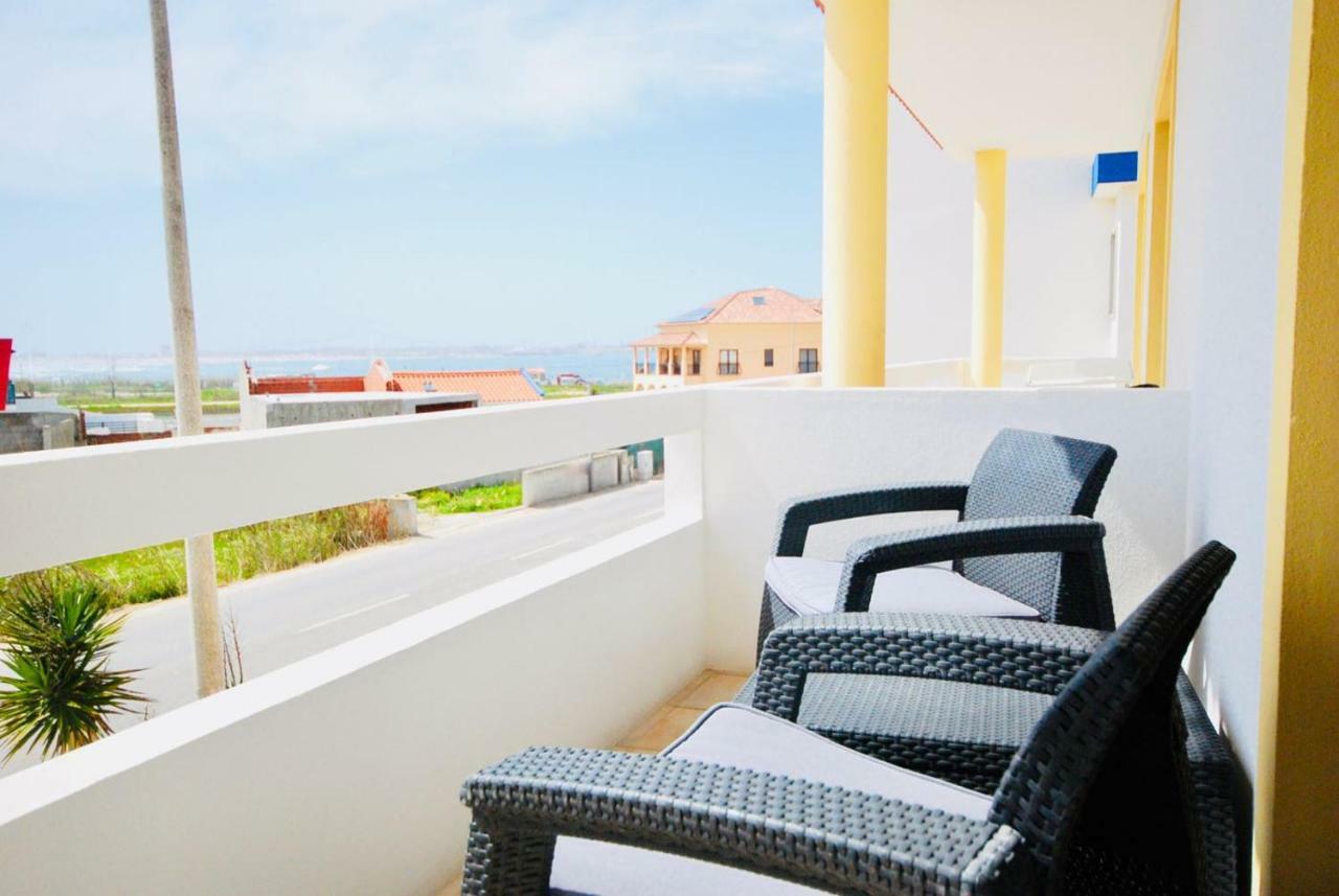 Catarina House - Baleal Beach, Balcony, Pool Феррел Екстер'єр фото